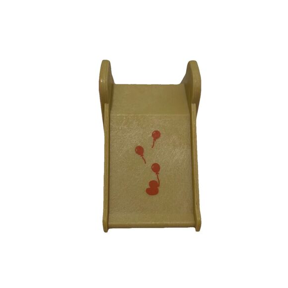 SYLVANIAN FAMILIES CALICO CRITTERS FURNITURE BABY'S NURSERY SET RED SLIDE ONLY - Picture 1 of 6